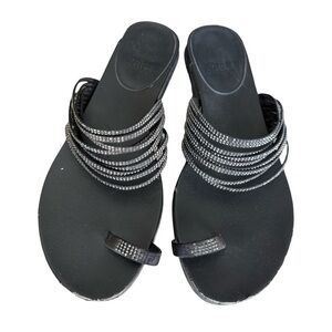 Vince Camuto Gunmetal Toe Ring Rhinestone Sandal. Size 9.5